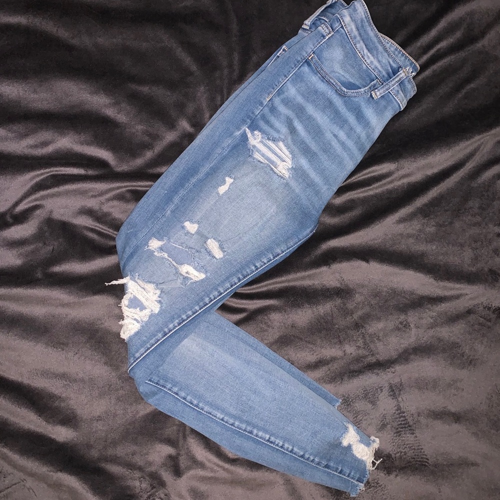 American Eagle Ripped Super-Stretch Jegging